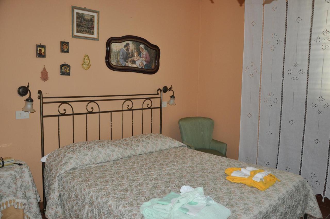 Villa Giusy 2 Appartamenti Indipendenti A Locazione Turistica Breve -G&P Holiday Home Valderice Luaran gambar